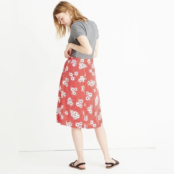 Madewell Side-Button Skirt in Daisy‎ Society 10 - Picture 3 of 8